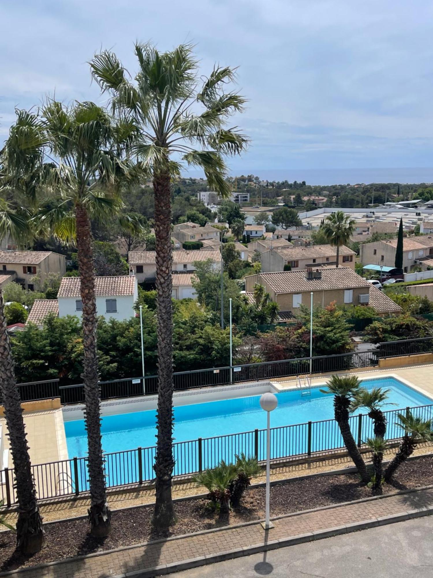 Appartement Vue Exceptionnelle Saint-Raphaël Εξωτερικό φωτογραφία